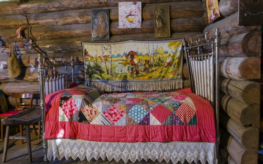 Деревня Бабушкино лоскутное одеяло