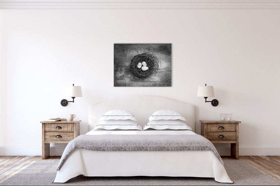 Кровать с модульной картиной и полками