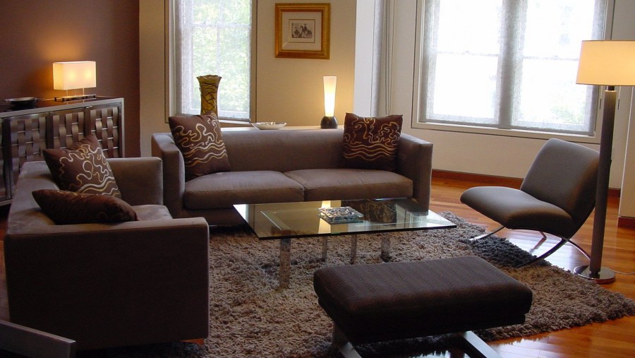 Шикарныйntvysq интерьер с картиной цветы