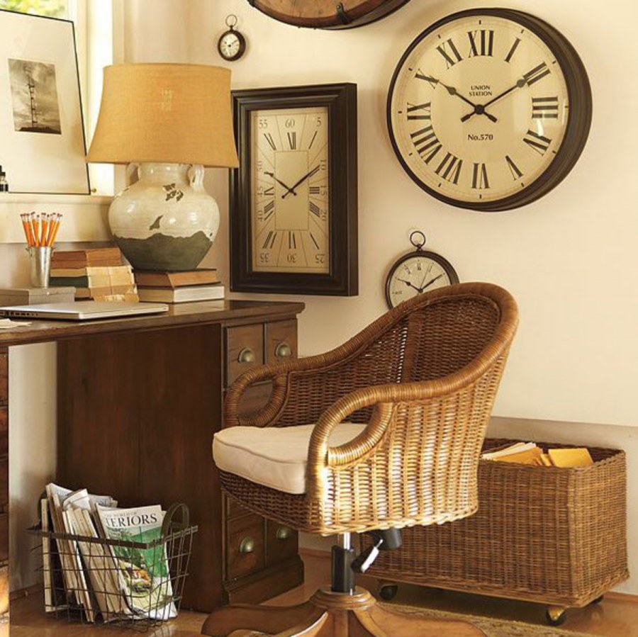 Часы в интерьере