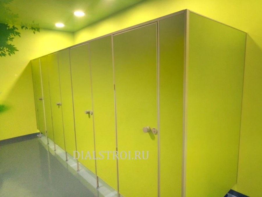 Туалетные кабины из HPL-пластика