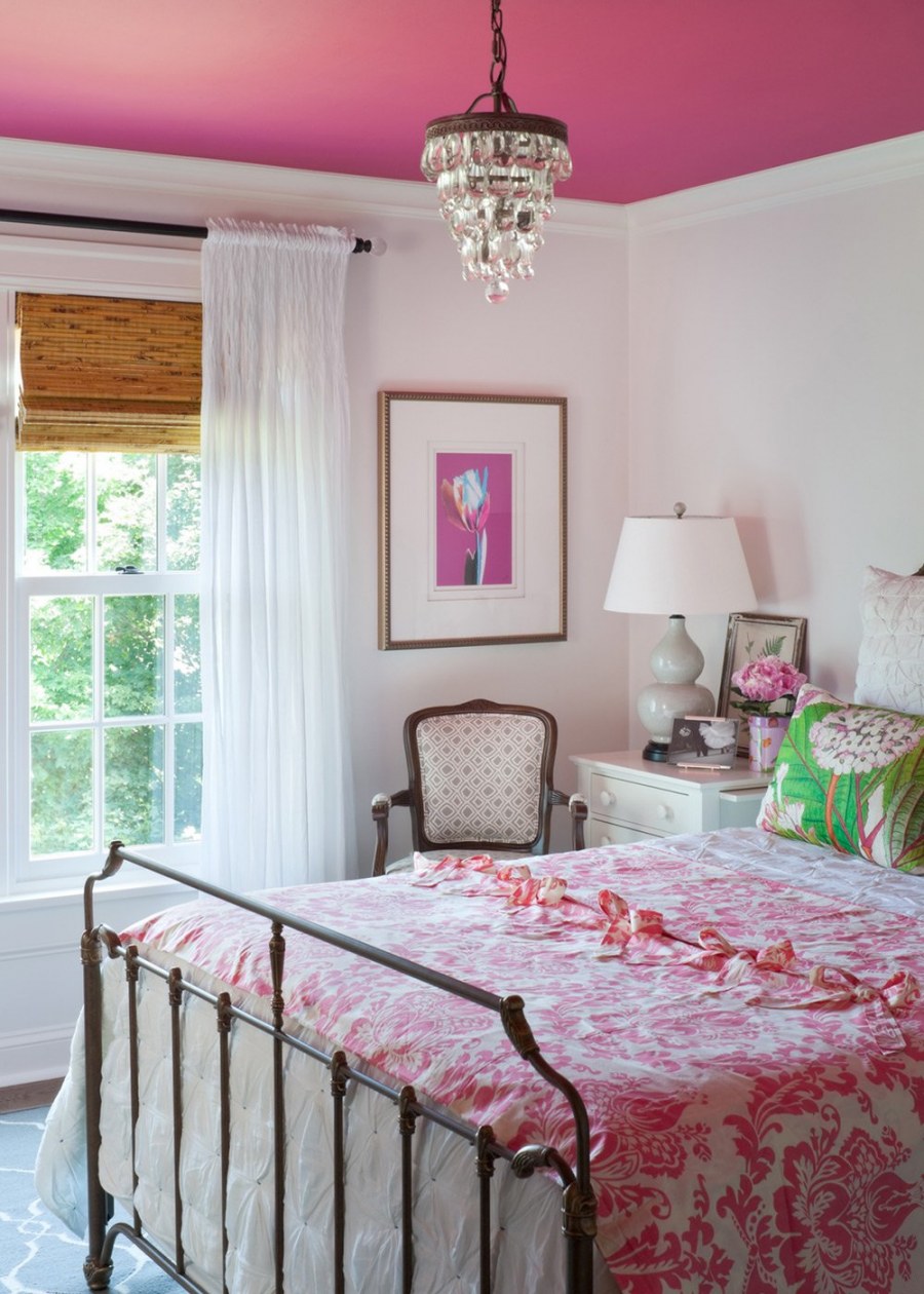 Розовая спальня