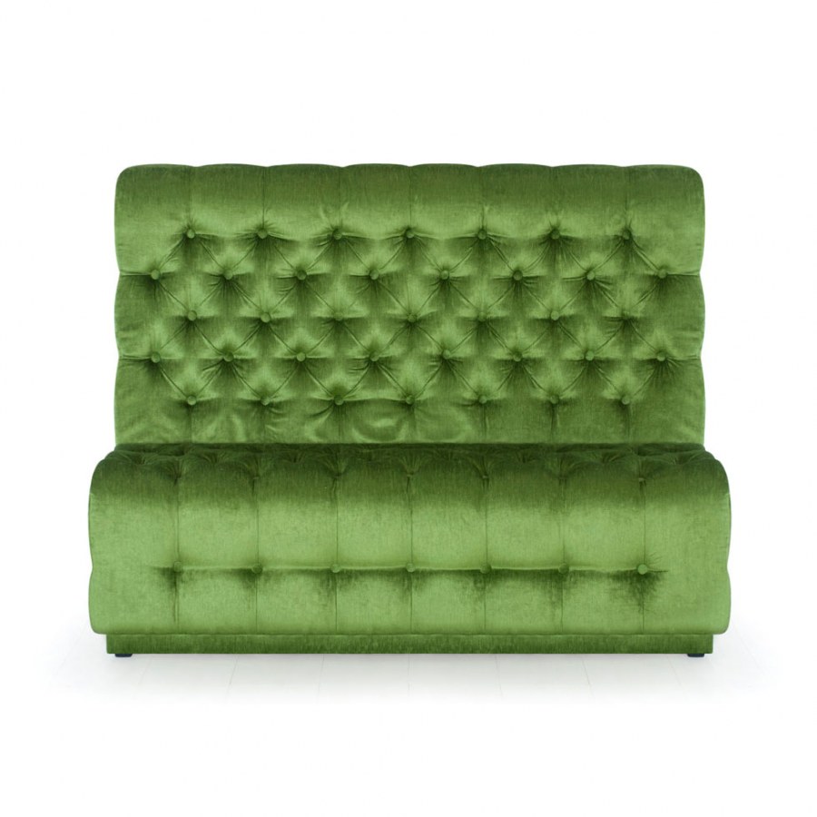 Кровать с тремя мягкими спинками