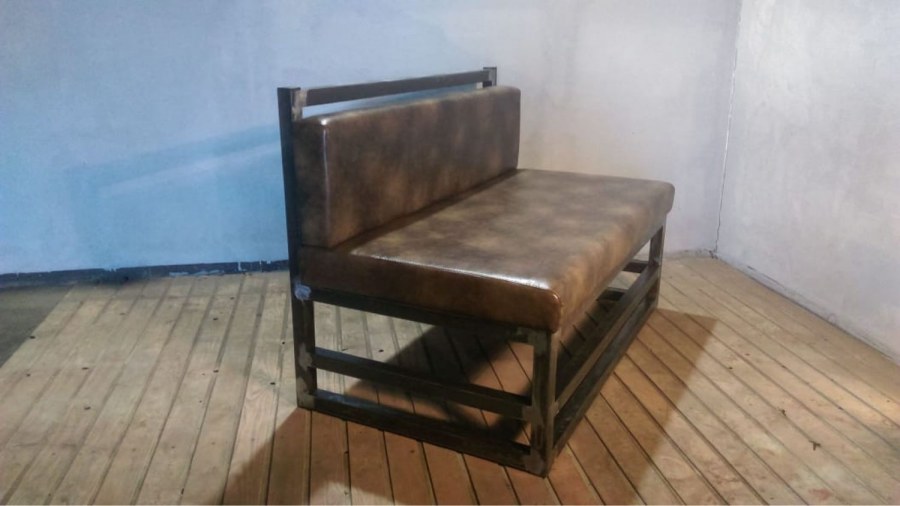 Диван Лотос с каретной стяжкой 1000х700х1000мм