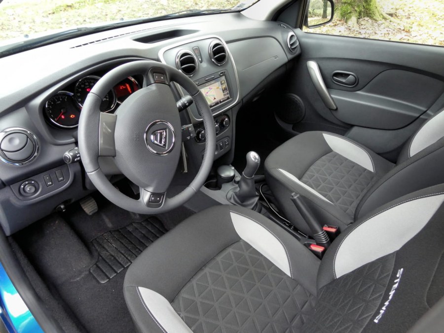 Renault Logan Stepway салон