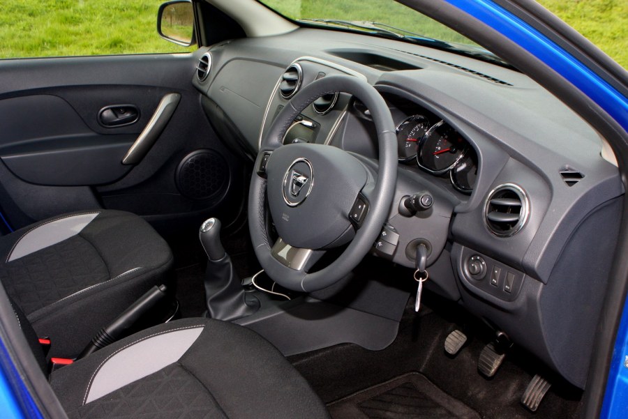 Dacia Sandero Stepway салон