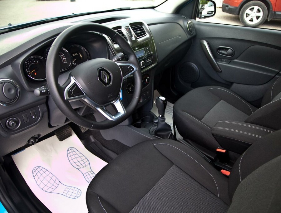 Renault Sandero Stepway 2021 салон