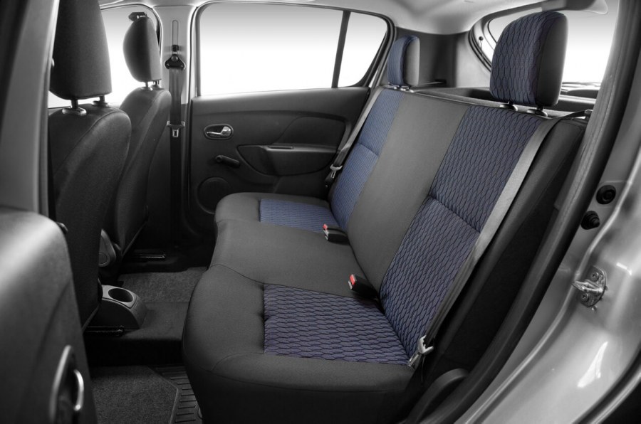 Renault Sandero 1 задний ряд