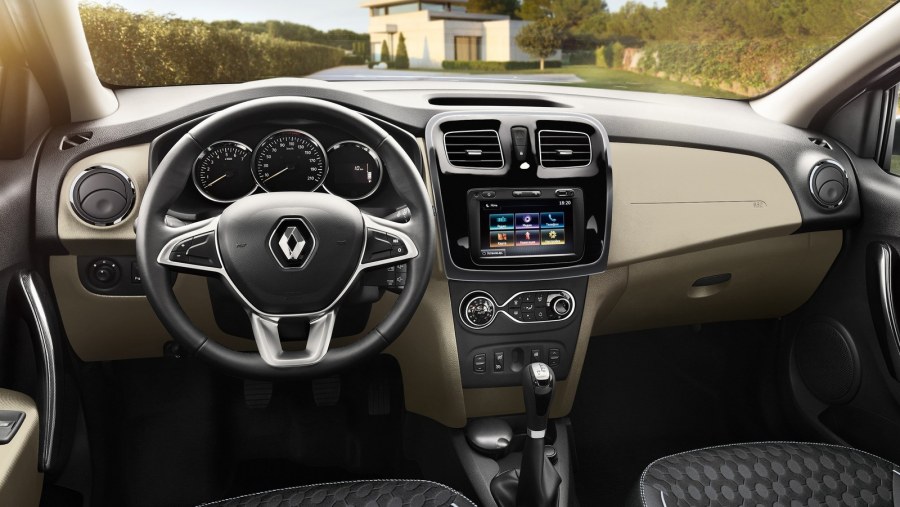 Рено Логан степвей 2021