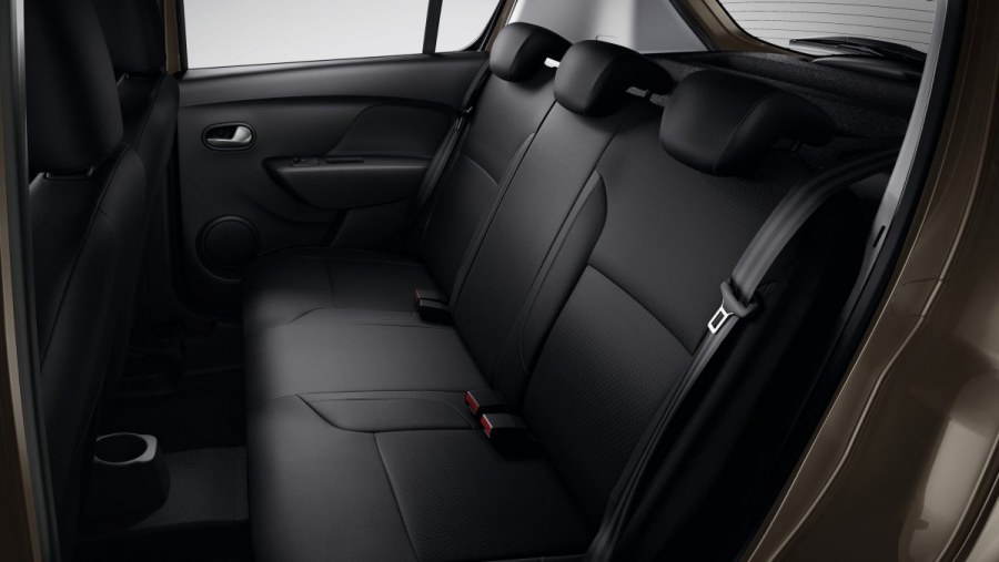 Рено Сандеро 2019 салон