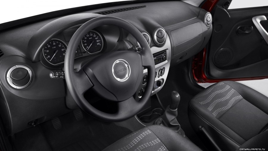 Логан 2 степвей салон