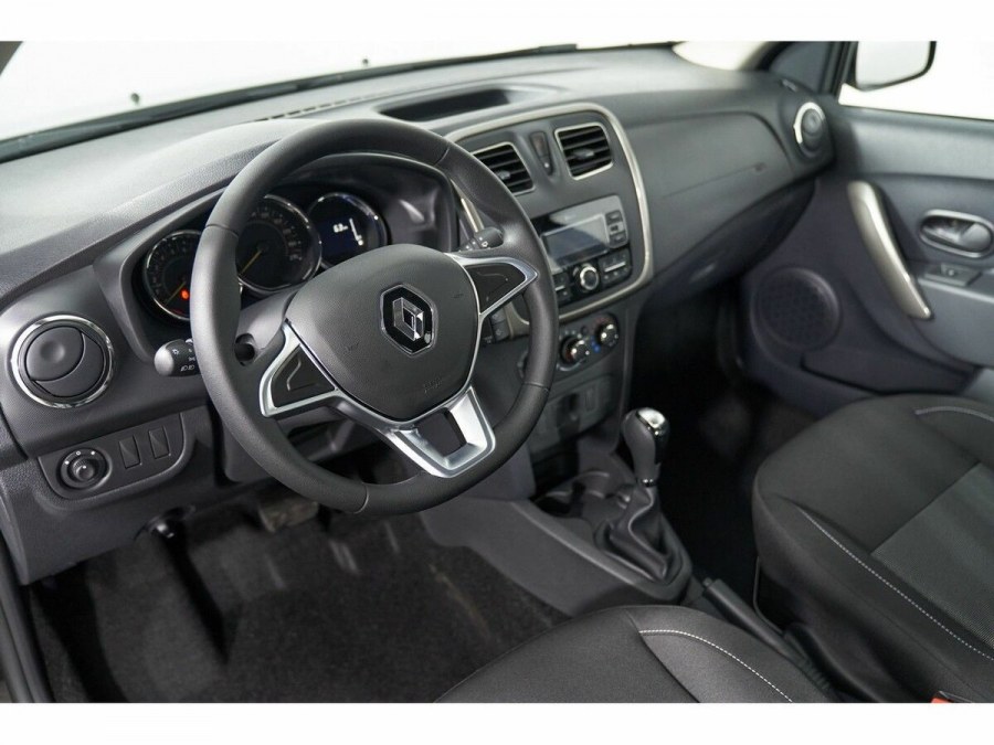 Рено Логан 2 Рестайлинг салон