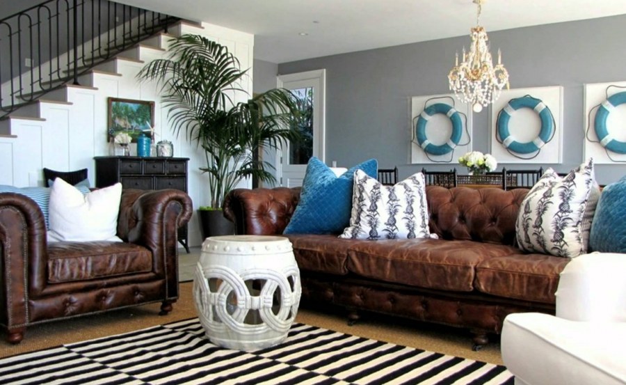 Синий диван в средиземноморском стиле