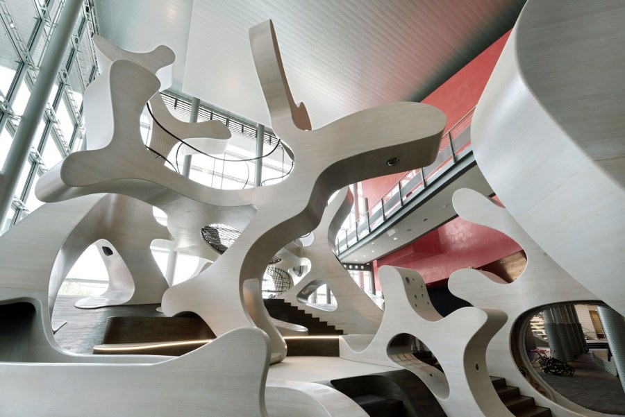 Детская площадка в стиле футуризм