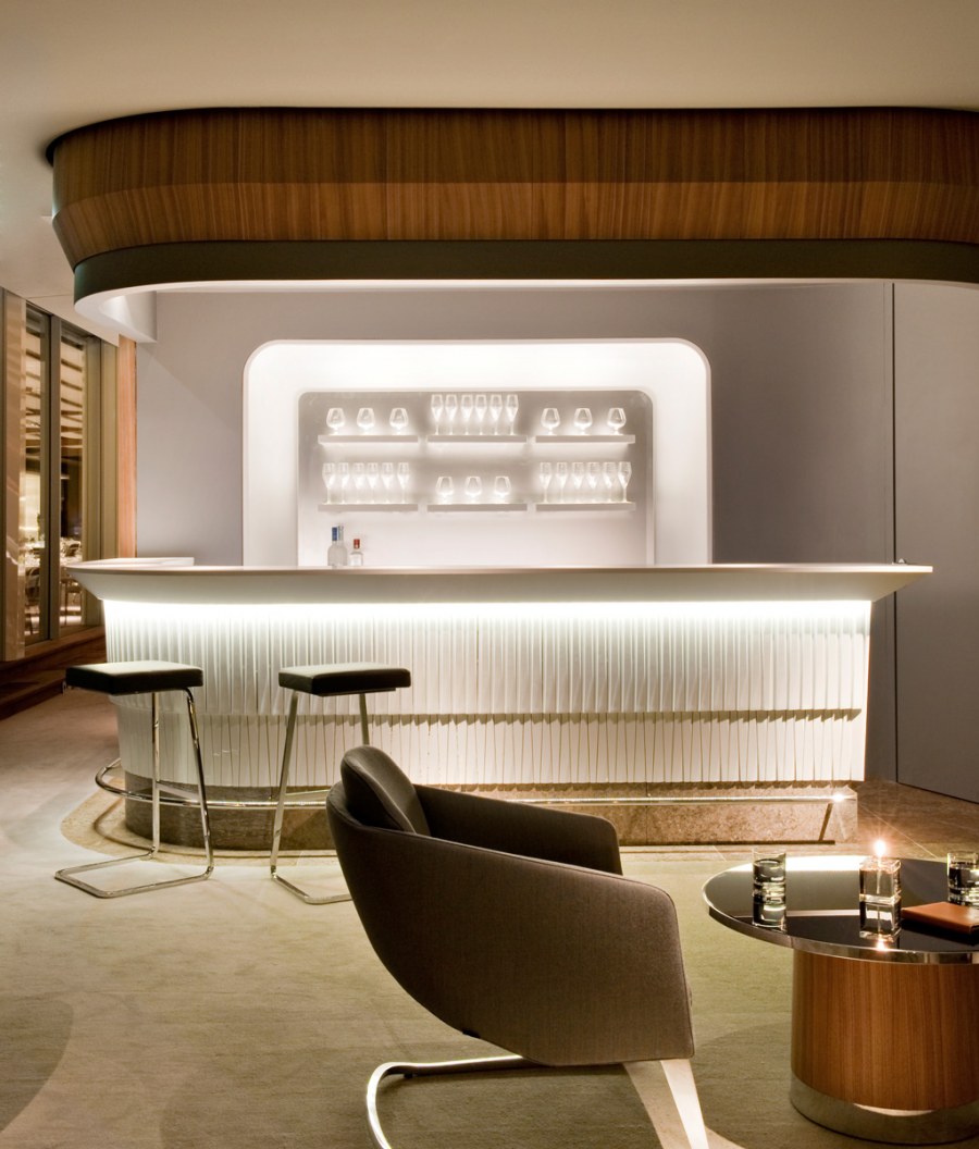 Опорная стойка