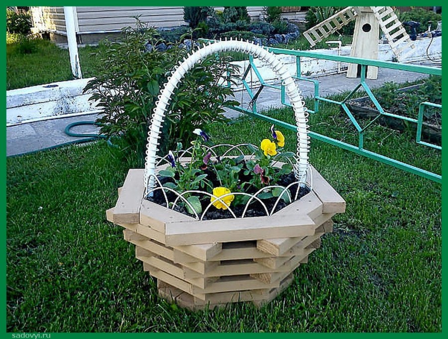 Интересные клумбы для цветов