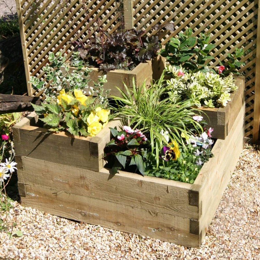 Деревянные клумбы