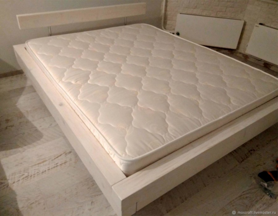 Кровать из бруса