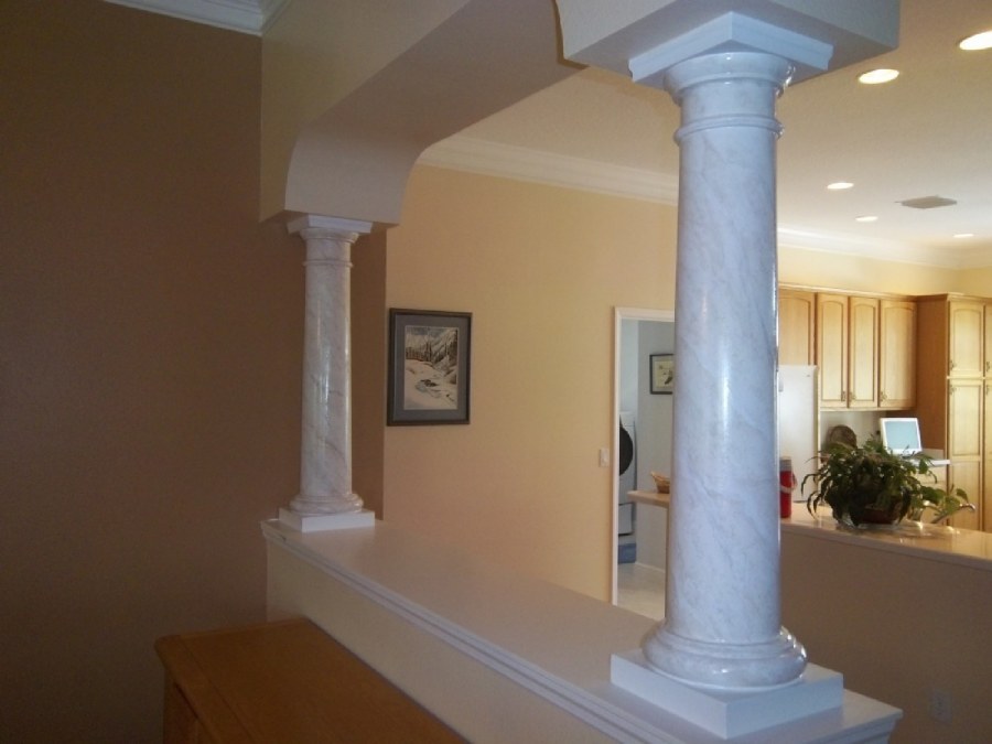 Колонны из натурального камня