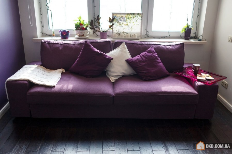 Гостиная в серо сиреневых тонах