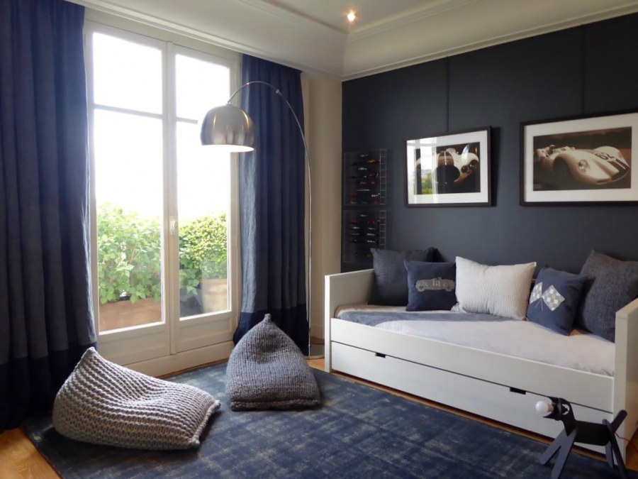 Комната подростка в серо синих тонах