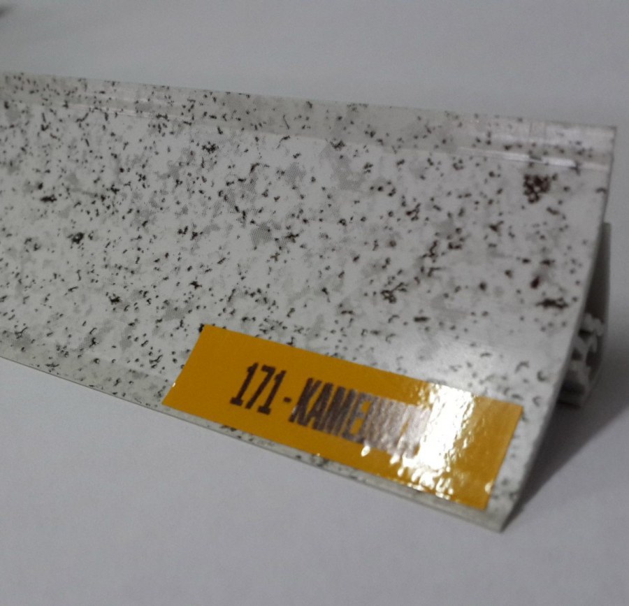 Плинтус для столешницы 3м идеал венге черный