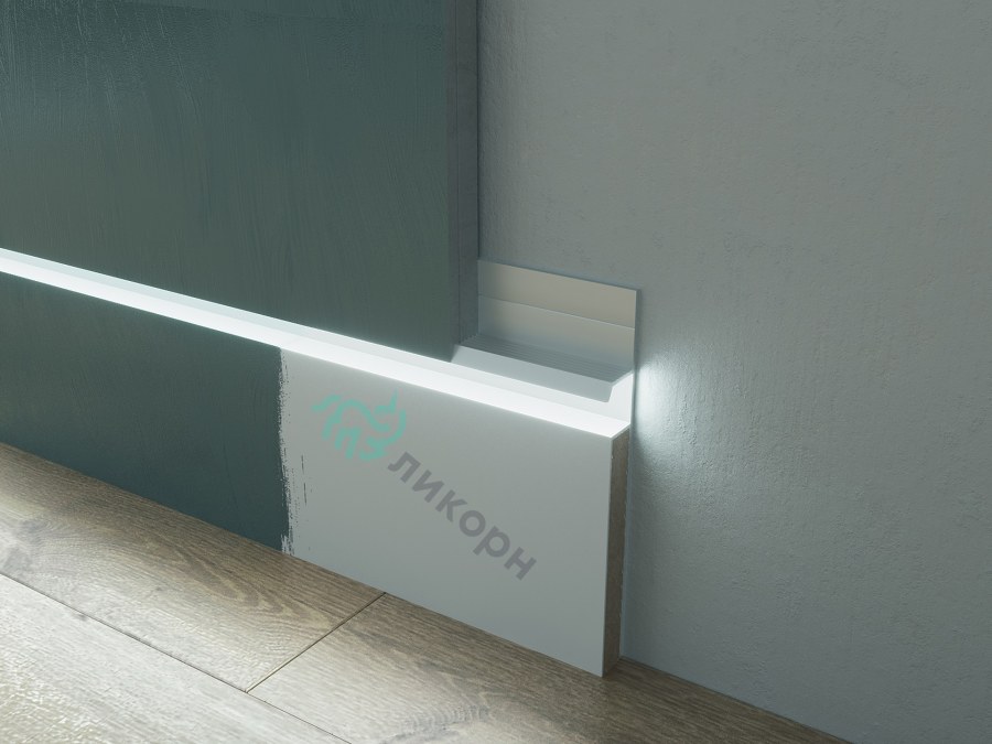 Алюминиевый плинтус Ликорн