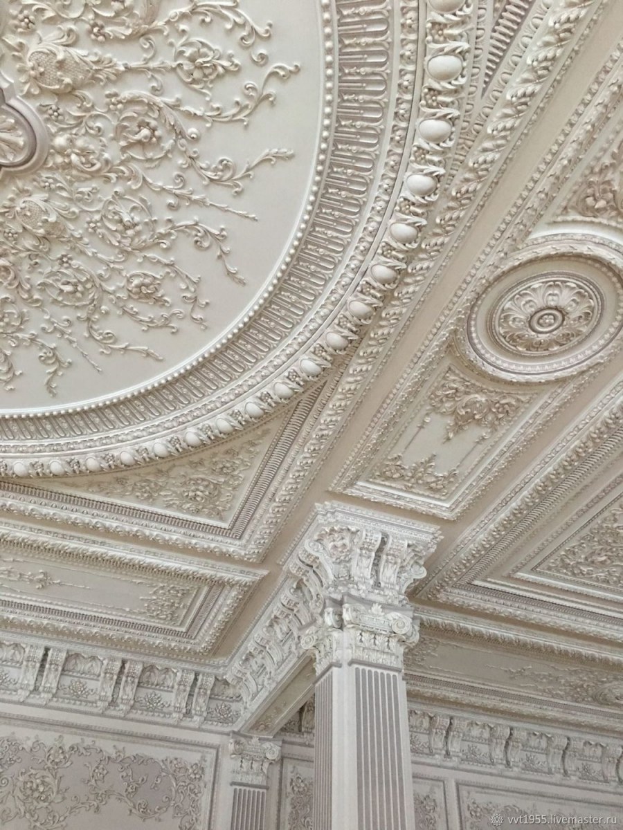 Потолки с лепниной декор