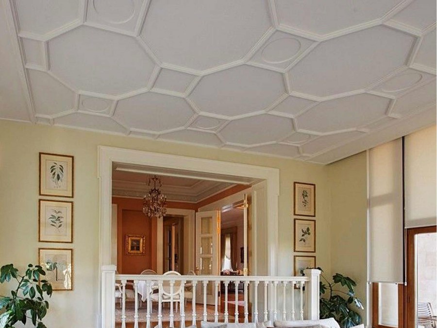 Гипсовая лепнина в интерьере