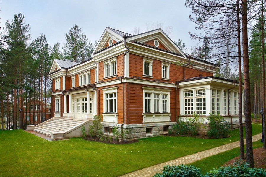 Древняя изба в Новгороде