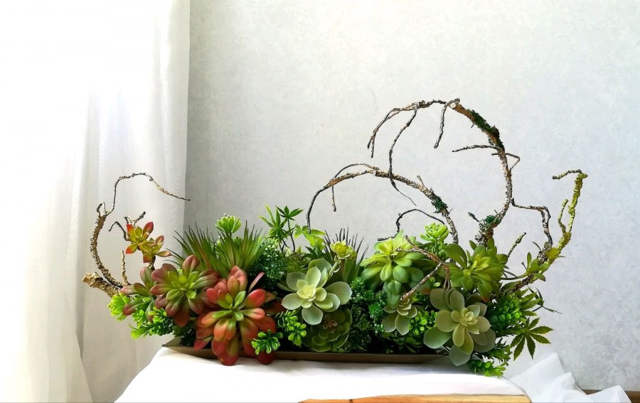 Подвесные композиции из искусственных цветов