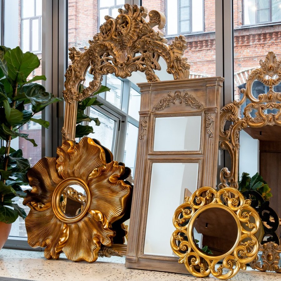 Настенное зеркало Виола Голд золотого цвета