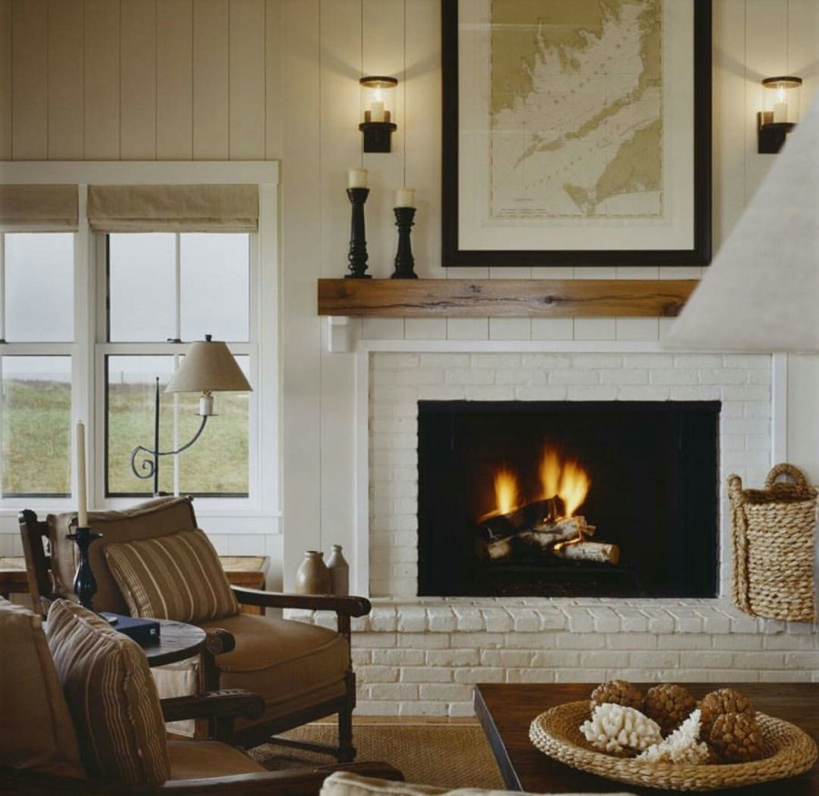 Камин в весеннем стиле