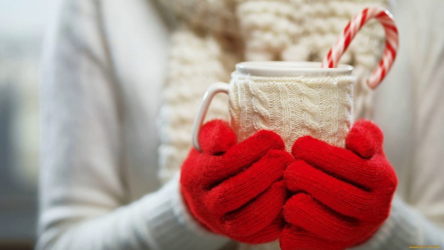 Каминская шапки варежки шарфы