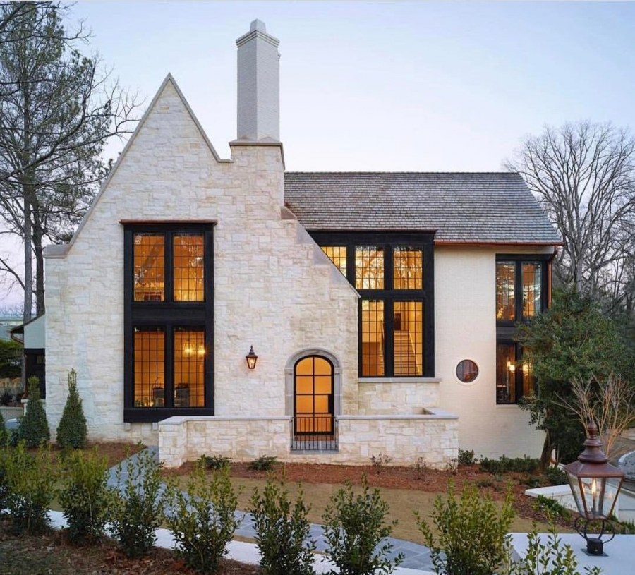 Каменный дом Тюдор