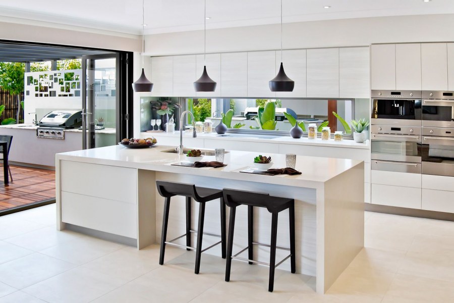 Кухонный остров белый