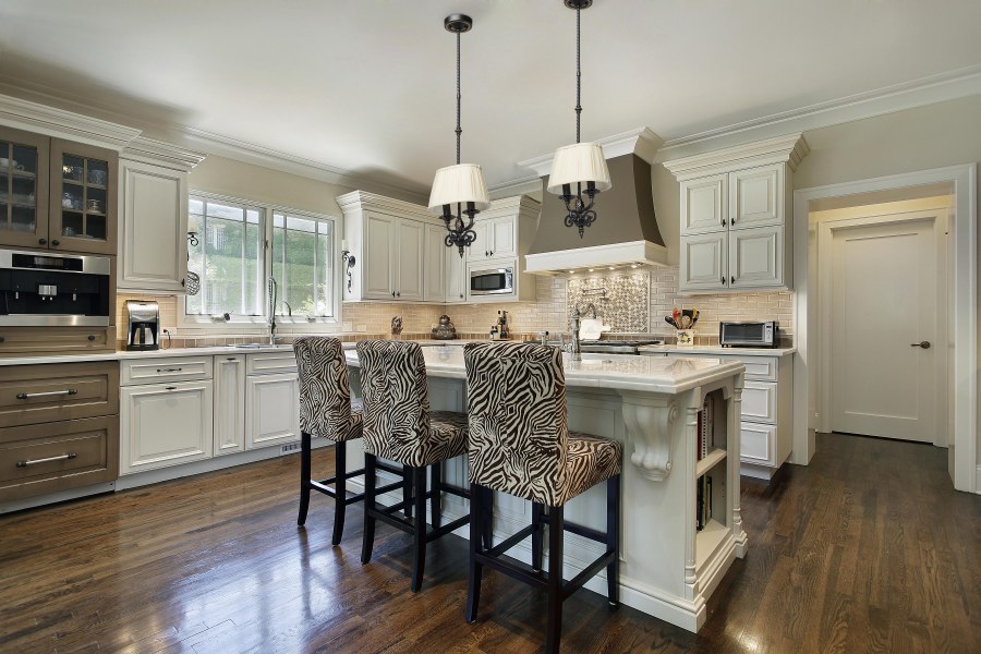 Люстра Chiaro 401010402