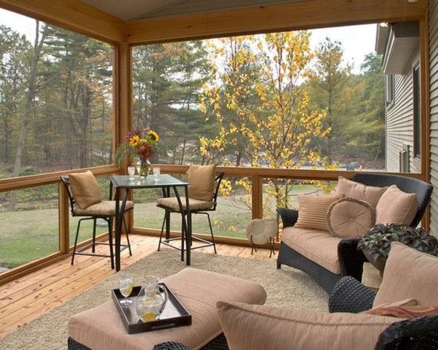 Коттедж с верандой