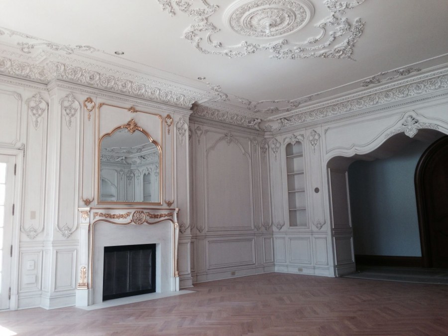 Потолок с лепниной текстура