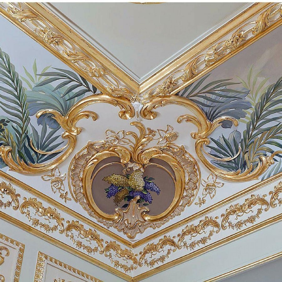 Потолок натяжной в стиле Барокко рококо