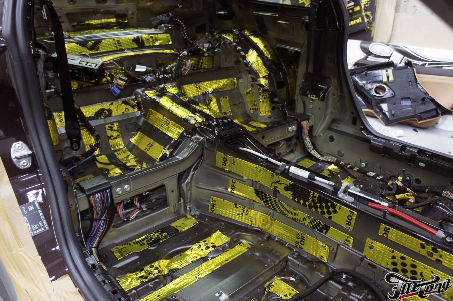 Порше Панамера шумоизоляция салона