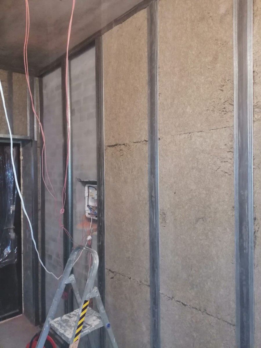 Шумоизоляция стен и потолка в квартире