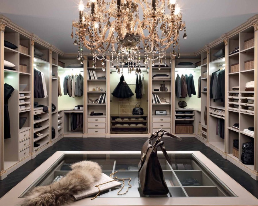 Гардеробная комната лакшери