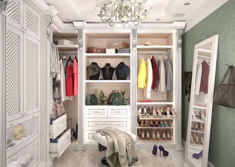 Гардеробные белые в классическом стиле