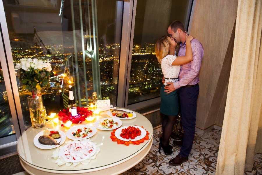 Романтический ужин украшения