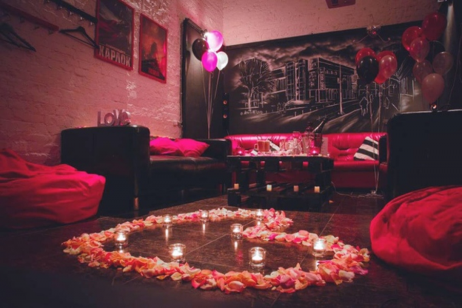 Романтический ужин в комнате