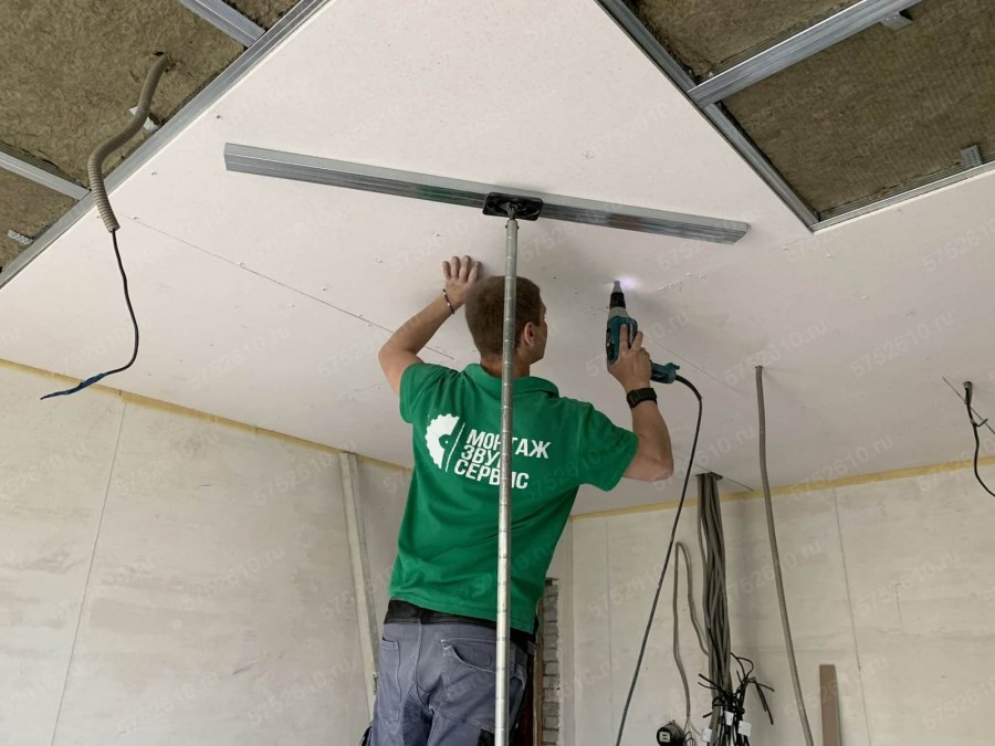 Гипсокартон к потолку без профиля