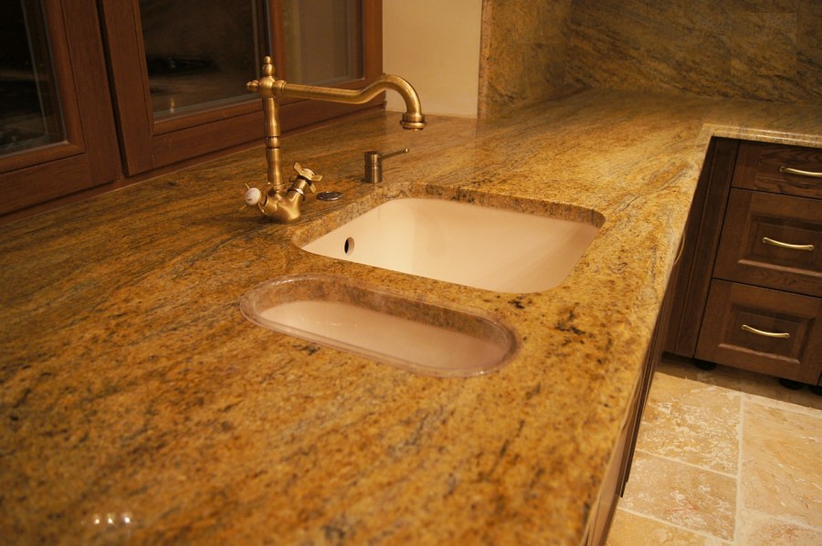 Мадура Голд гранит