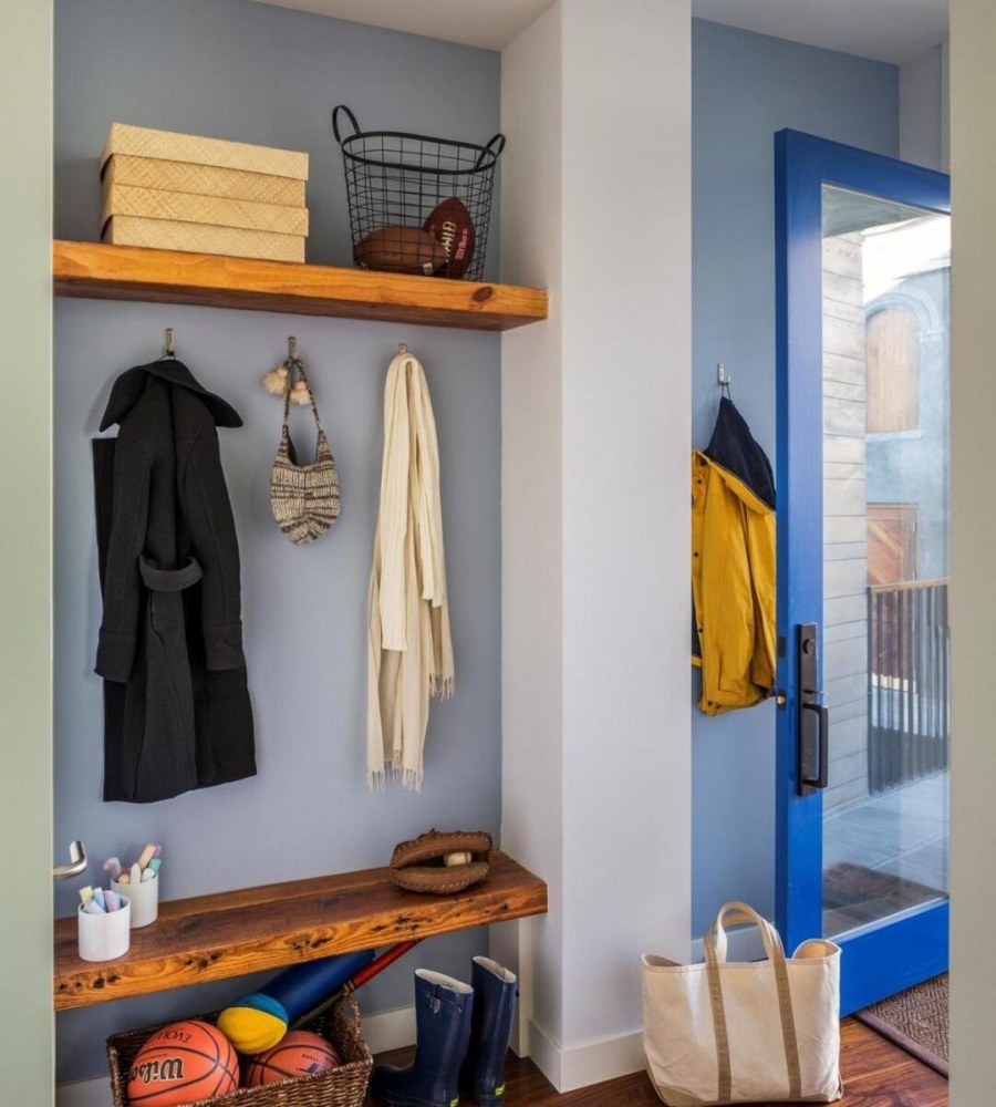 Полки в прихожую