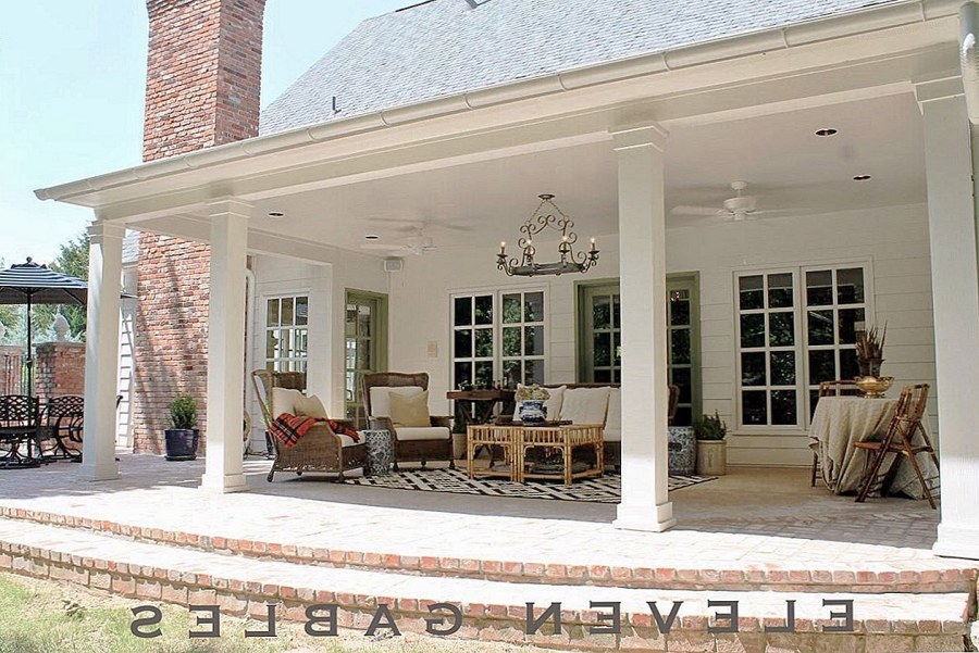 Патио с перголой